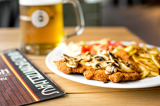 Duits Restaurant Schnitzel en Bier Duits Restaurant Schnitzel en Bier